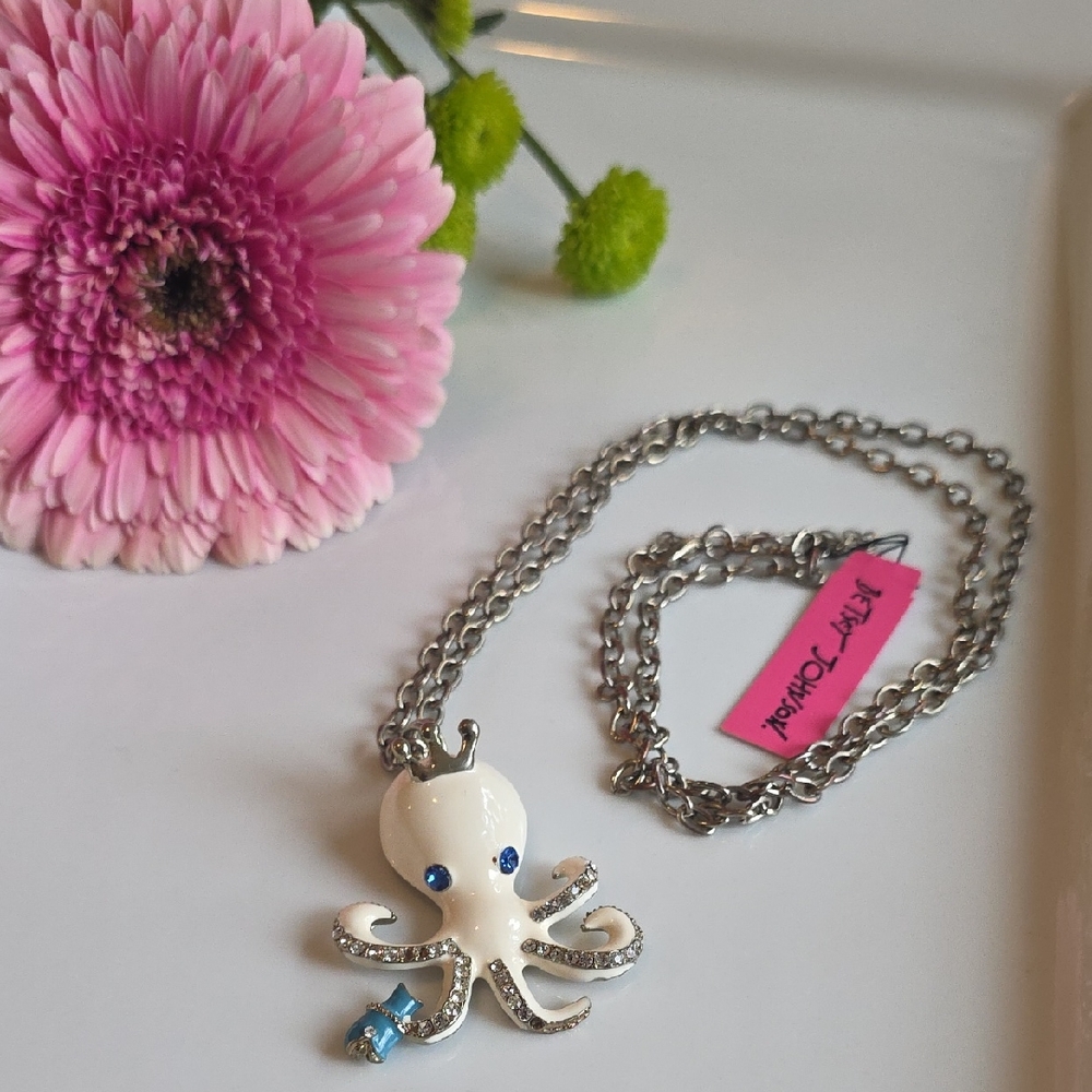 BNWT Betsey Johnson Octopus Pendant Necklace
